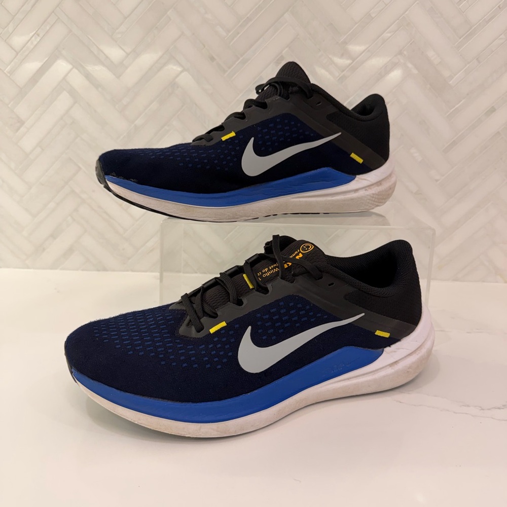 Nike Winflo 10 Running Shoes – Men’s Size 11